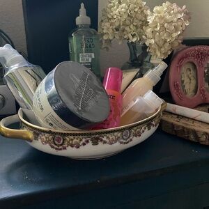 Give your hair, the gifted deserves lol